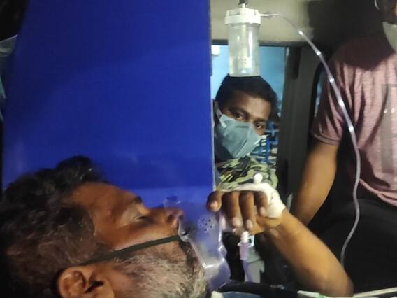 Chengalpattu Oxygen Shortage: மூச்சு விட முடியாமல் திணறும் செங்கல்பட்டு; அரசு மருத்துவமனையில் ஒரே இரவில் 13 பேர் பலி என குற்றச்சாட்டு Chengalpattu Oxygen Shortage: மூச்சு விட முடியாமல் திணறும் செங்கல்பட்டு; அரசு மருத்துவமனையில் ஒரே இரவில் 13 பேர் பலி என குற்றச்சாட்டு