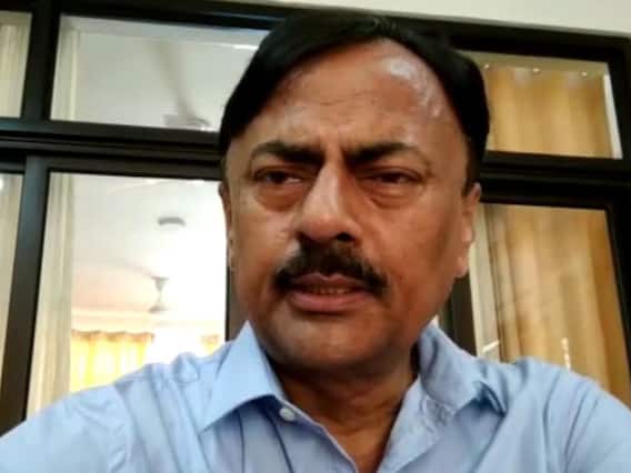 कांग्रेस नेता का CM नीतीश से सवाल- तीन करोड़ रुपये ले लें, लेकिन खर्च कहां करेंगे ये बताएं? कांग्रेस नेता का CM नीतीश से सवाल- तीन करोड़ रुपये ले लें, लेकिन खर्च कहां करेंगे ये बताएं?