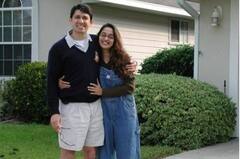 पति के साथ प्यारी तस्वीर पोस्ट करके बोलीं माधुरी दीक्षित, अपने खास लोगों को पहले से कहीं ज्यादा करीब रखें