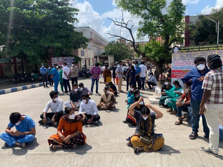 Chengalpattu Hospital Oxygen Supply Doctors protest after 11 Died Oxygen Supply: ஆக்சிஜன் வழங்கக் கோரி செங்கல்பட்டு மருத்துவர்கள் போராட்டம்