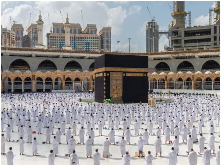 Saudi Arabia considers barring overseas hajj pilgrims for second year: Reports क्या दूसरे साल भी विदेशी हज यात्रियों को नहीं मिलेगी इजाजत? सऊदी अरब पाबंदी लगाने पर कर रहा विचार- रिपोर्ट