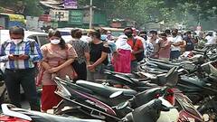 Corona Vaccination : पुण्यात 45 वर्षांवरील लसीकरण बंद असूनही अनेक ज्येष्ठांना याची माहितीच नाही