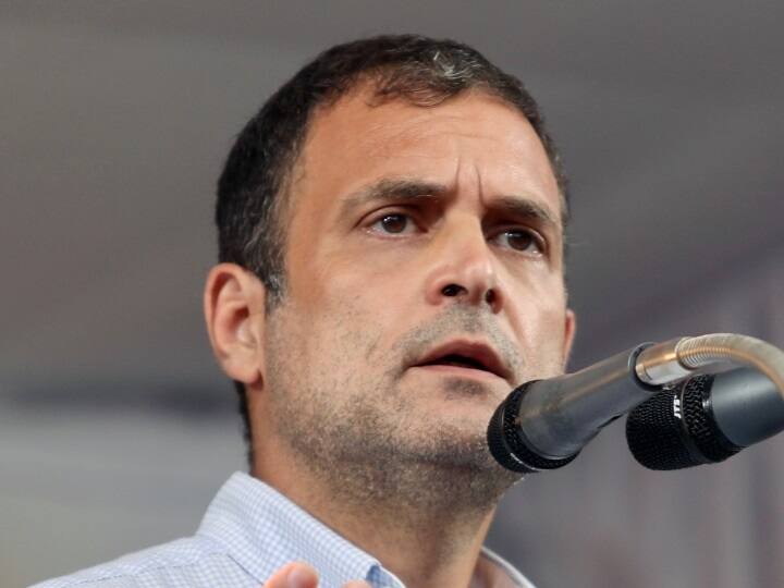 Congress leader Rahul Gandhi slams Narendra Modi govt on corona situation in India नद्यांमध्ये प्रेतं तरंगताहेत, पंतप्रधानांना 'सेंट्रल विस्टा' शिवाय काहीच दिसत नाही; राहुल गांधींचा पंतप्रधानांवर निशाणा