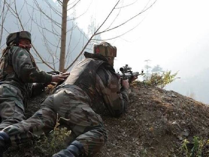 jammu kashmir encounter between militants and security forces in shopian Jammu and Kashmir: लष्कर आणि दहशतवाद्यांमध्ये चकमक; 3 हल्लेखोर ठार, 1 शरण