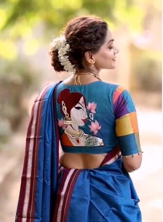 अभिनेत्री उर्मिला कोठारे हिनं यंदाचा महाराष्ट्र दिन अशाच पद्धतीनं साजरा केला होता.