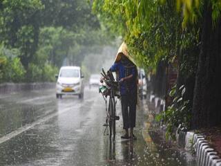 Meteorological Center information Chance of rain in the southern districts தென் மாவட்டங்களில் மழைக்கு வாய்ப்பு - வானிலை மையம் தகவல்