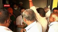 औरंगाबादमध्ये लसीकरणाचा नियोजनशून्य कारभार, तासनतास रांगेत उभं राहणं ज्येष्ठांसाठी धोक्याचं