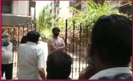 ਕੋਰੋਨਾ ਸੰਕਟ 'ਚ ਸੋਨੂੰ ਦੇ ਘਰ ਬਾਹਰ ਪੁੱਜੇ ਲੋਕ