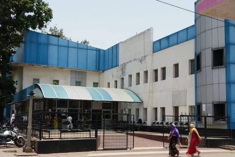 कानपुर: हैलट अस्पताल ने कबूली कोरोना से 42 और मरीजों की मौत, पोर्टल पर अपलोड की जानकारी