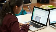 500 રૂપિયાવાળા  બ્રોડબેન્ડ પ્લાનમાં હાઈસ્પીડ ડેટા અને અનલિમિટેડ કોલિંગ, જાણો  Jio, BSNL અને Airtel ની ઓફર