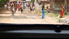 बंगाल में थम नहीं रही हिंसा, विदेश राज्यमंत्री V Muraleedharan के काफिले पर हमला, TMC पर आरोप