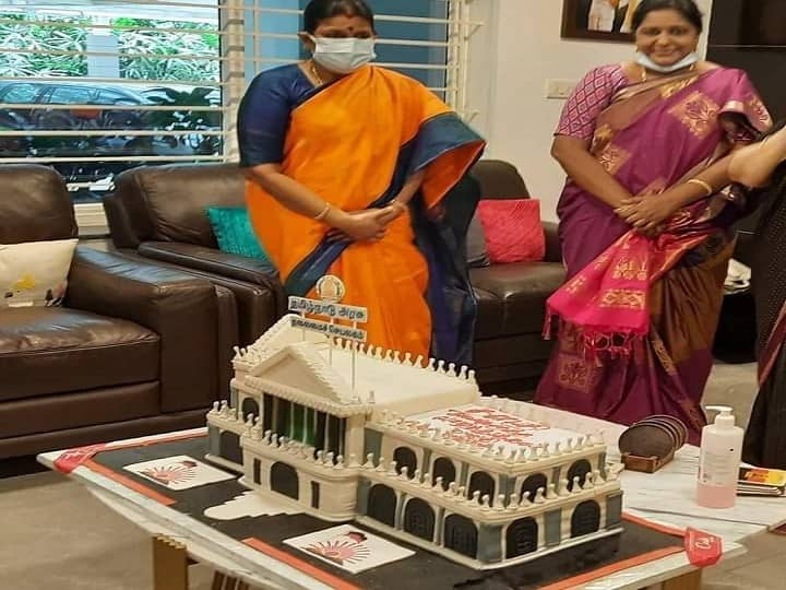 DMK Victory TN Elections Cake Allegedly Presented To Stalin Brought From Dubai At Rs 2.5 Crore Bakery Dismisses Rumours Of Cake Worth Rs 2.5 Cr Being Presented To Stalin From Dubai