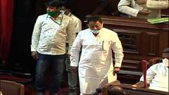 Assembly Oath Taking Ceremony: সুব্রত বক্সির সঙ্গে শুভেচ্ছা বিনিময়, থাকছেন না বিজেপির পরিষদীয় দলের বৈঠকে, জল্পনা বাড়ালেন মুকুল রায়