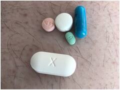 क्या आप एंटीबायोटिक्स ले रहे हैं तो जानें कैसे अपनी आंत को रख सकते हैं स्वस्थ