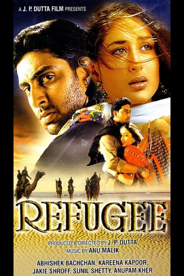 रिफ्यूजी (2000) -  इस फिल्म में सदी के महानायक अमिताभ के बेटे  अभिषेक बच्चन और करीना कपूर ने अपना डेब्यू किया था. फिल्म बॉम्बे सर्किट में थोड़ी चली लेकिन हिट नहीं हो पाई.