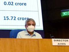 Exclusive: कब कमजोर पड़ेगी कोरोना की दूसरी लहर? जानिए AIIMS के डायरेक्टर रणदीप गुलेरिया ने क्या कहा है