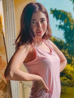 करीना कपूर के बचपन का किरदार निभाने वालीं बरखा सिंह का ग्लैमरस लुक, इन तस्वीरों में पहचानना मुश्किल