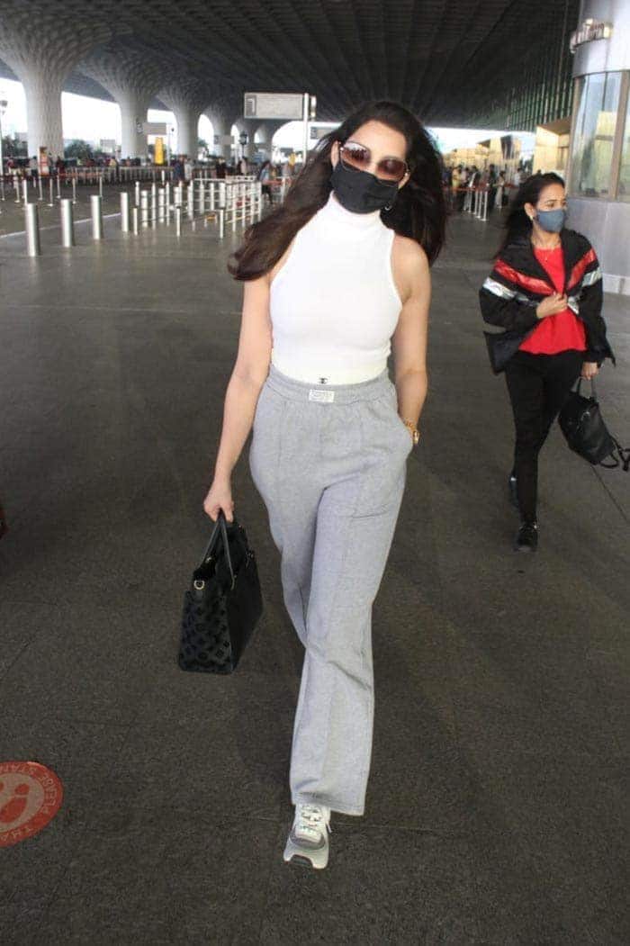 अगर आपको भी अपना स्टाइल बनाना है सबसे अलग तो जेब को थोड़ा ढीला तो आपको भी करना ही होगा. और इसके लिए नोरा से बेहतर टिप्स आप कहां पाएंगीं. (फोटो - इंस्टाग्राम)