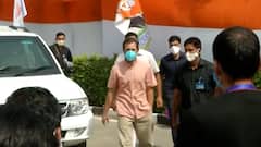 आम आदमी कोरोना का दंश झेल रहा और नेता राजनीतिक रोटियां सेंक रहे हैं | इंडिया चाहता है