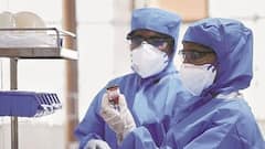 Covid Updates: করোনা-কালে চিকিৎসক-নার্সের অভাব, সঙ্কট মেটাতে চুক্তিভিত্তিক নিয়োগের পথে রাজ্য