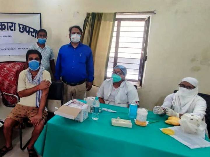 छपराः मंडल कारा में कैदियों को लगाया जा रहा कोरोना का टीका, जेल प्रबंधन ने स्वास्थ्य विभाग को दी सूची corona vaccination started in chapra jail for all prisoners by the team of district administration and health department ann छपराः मंडल कारा में कैदियों को लगाया जा रहा कोरोना का टीका, जेल प्रबंधन ने स्वास्थ्य विभाग को दी सूची