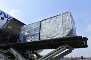 কোভিডের দ্বিতীয় ঢেউয়ে লন্ডভন্ড ভারত। এই অবস্থায় করোনা রোধী যুদ্ধে ভারতকে সাহায্য করতে এগিয়ে এসেছে একাধিক দেশ।