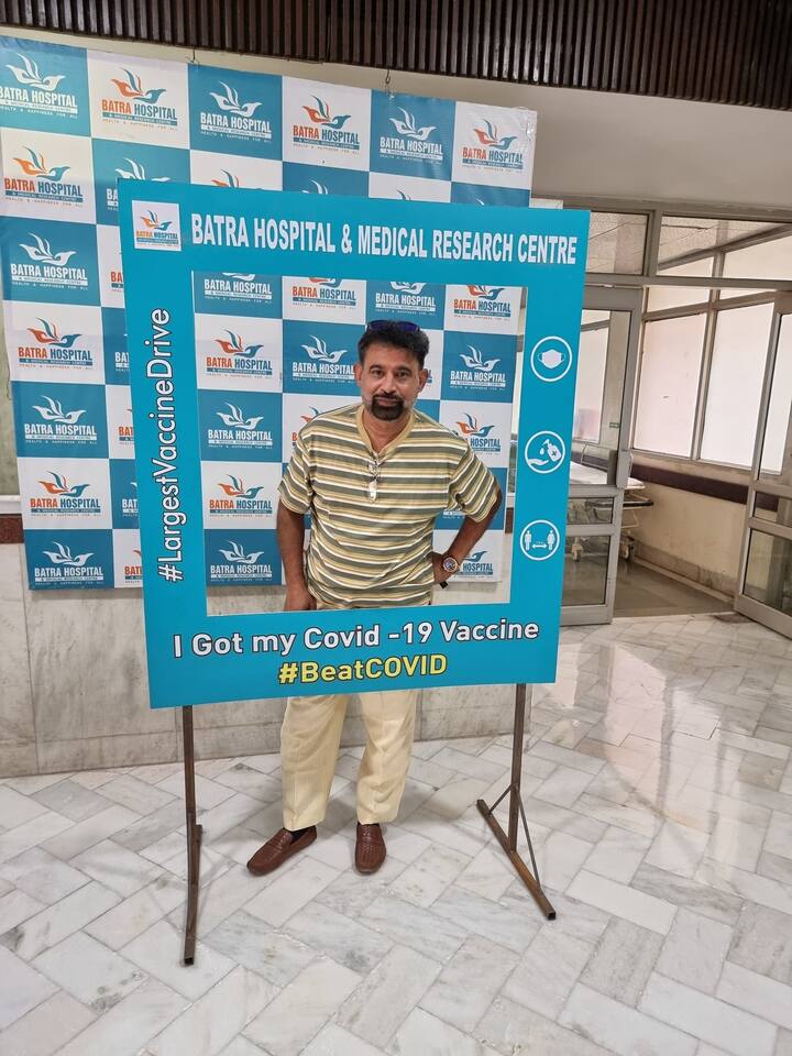 প্রাক্তন ক্রিকেটার চেতন শর্মা সম্প্রতি টিকা নিয়েছেন। প্রত্যেককে টিকা নেওয়ার পরামর্শও দিয়েছেন তিনি।