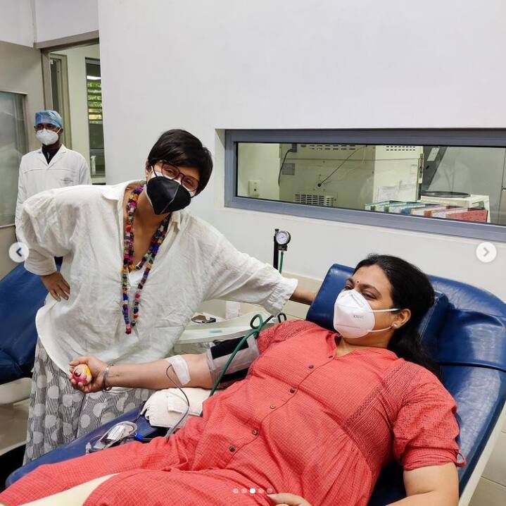 স্বস্তিকা আরও লেখেন, 'আমি আমার দায়িত্ব পালন করলাম। এটা আপনারও দায়িত্ব। আমাদের কেবল আমরাই আছি। কেউ না কেউ কাউকে বাঁচাচ্ছে। আপনিও কারও সেই মানুষটা হয়ে উঠুন।'