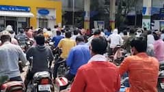 कोरोनाच्या मृत्यूतांडवानंतरही हलगर्जीपणा कायम; पेट्रोपंपावर तुफान गर्दी, वाशिममधून कोरोना गेला का?