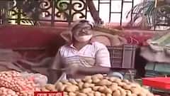 Bengal Partial Lockdown: কারও থুতনিতে মাস্ক, কেউ আবার পরেনইনি, অসচেতনতার ছবি ধরা পড়ল লেক মার্কেটে