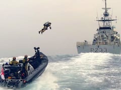 British Royals Jet Pack Test : ब्रिटिश मरिन रॉयल्सची समुद्रात जेट पॅक प्रात्यक्षिकं, 'आयर्न मॅन'सारखी घेतली हवेत झेप!