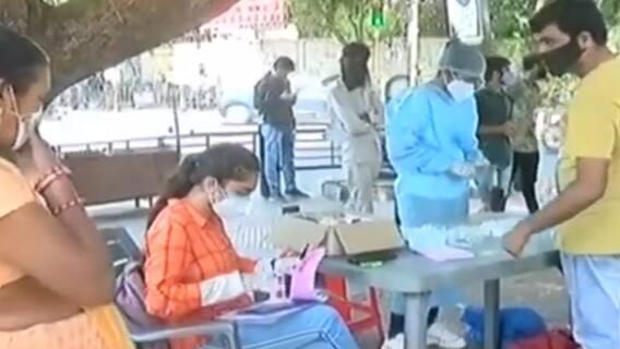 સુરતમાં રસીકરણનું રજીસ્ટ્રેશન કરવા પાલિકાની મદદ