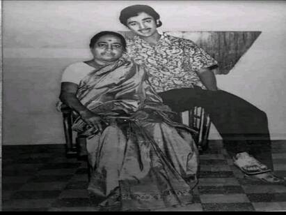 Mothers day - Top 5 favourite Amma songs in tamil Mothers Day 2021: அன்னையர் தினம் : ஆல் டைம் டாப் ஃபேவரைட் அம்மா பாடல்கள் இதோ..