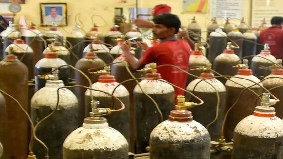 દેશમાં ઓક્સિજન વિતરણને વધુ સુદ્રઢ બનાવવા સુપ્રીમ કોર્ટે કરી ટાસ્ક ફોર્સની રચના