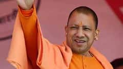 CM Yogi पहुंचे वाराणसी , कोविड अस्पताल के ट्रायल रन का करेंगे निरीक्षण