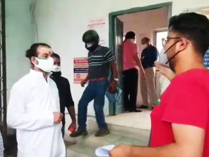 बिहारः गर्दनीबाग पहुंचे तेज प्रताप, CM नीतीश और स्वास्थ्य मंत्री पर बरसे; कहा- इस्तीफा दें