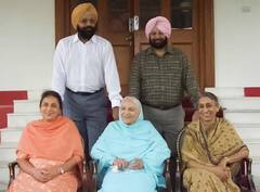 Mother's Day ਮੌਕੇ ਕੈਪਟਨ ਅਮਰਿੰਦਰ ਨੇ ਭਾਵੁਕ ਸੰਦੇਸ਼ ਨਾਲ ਸ਼ੇਅਰ ਕੀਤੀ ਆਪਣੀ ਮਾਂ ਦੀ ਯਾਦਗਾਰ ਤਸਵੀਰ