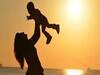 Mothers day | ”ஊரடங்கிலும் உனக்கு மட்டும் ஓய்வில்லை” - ட்விட்டரில் குவியும் அன்னையர் தின வாழ்த்துக்கள்