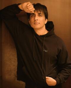 24 घंटों में Sonu Sood को मिली 41 हजार से ज्यादा मदद की रिक्वेस्ट, एक्टर बोले- सब तक पहुंचने में लग जाएंगे 14 साल