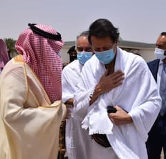IN PICS | Pakistan PM Imran Khan Leaves For Mecca To Perform Umrah With Wife