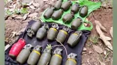 जम्मू कश्मीर में सेना-पुलिस के साझा ऑपरेशन में 19 ग्रेनेड बरामद किये