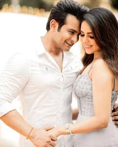 In Pics : सुगंधा मिश्राकडून पती संकेत भोसलेला वाढदिवसाच्या शुभेच्छा, फोटो शेअर करत लिहिलं...