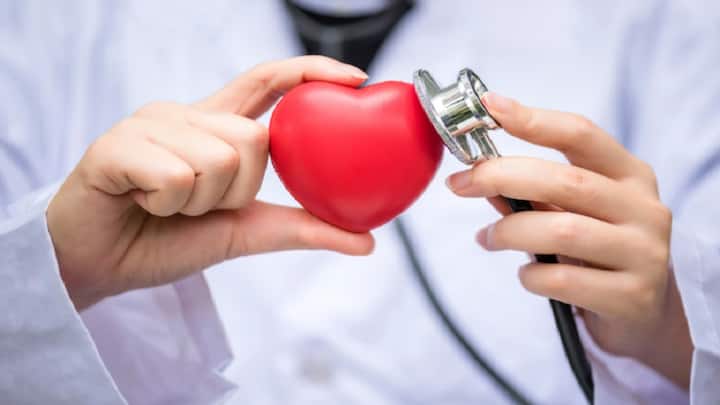 Leave These Habits To Keep Your Heart Healthy And Strong, Reduce Heart Attack And Other Problem Heart Problem: दिल को स्वस्थ रखना है तो, इन चीजों का सेवन बिल्कुन न करें