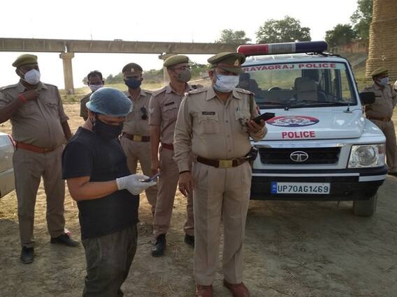 सरकारी रिकॉर्ड में होती हैं कोरोना से जितनी मौतें, कोविड घाट पर रोजाना उससे 5 गुना ज्यादा लोगों का होता है अंतिम संस्कार सरकारी रिकॉर्ड में होती हैं कोरोना से जितनी मौतें, कोविड घाट पर रोजाना उससे 5 गुना ज्यादा लोगों का होता है अंतिम संस्कार
