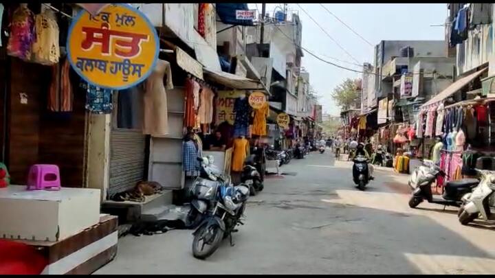 ਪੰਜਾਬ ਸਰਕਾਰ ਵੱਲੋਂ ਅੱਜ ਤੋਂ ਪੰਜਾਬ ਭਰ 'ਚ ਲਾਏ ਗਏ ਮਿੰਨੀ ਲੌਕਡਾਊਨ ਦੀਆਂ ਪਾਬੰਦੀਆਂ 'ਚ ਕੁਝ ਬਦਲਾਅ ਕਰਨ ਦੇ ਆਦੇਸ਼ ਜਾਰੀ ਕੀਤੇ ਗਏ ਸੀ।