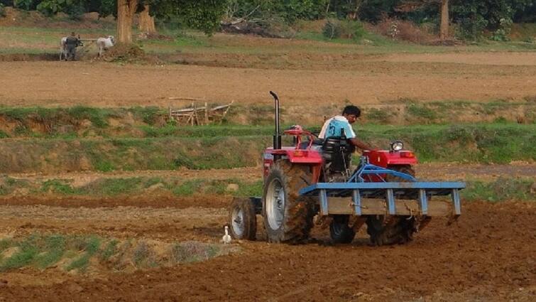 Modi government may hike agriculture sector credit target to about 18 lakh crore for 2022-23 Budget Budget 2022: सरकार बजट में कृषि कर्ज के लक्ष्य को बढ़ाकर कर सकती है 18 लाख करोड़ रुपए