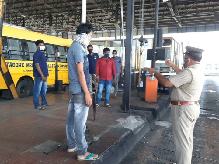 விதிகளை மீறிய இளைஞர்களை எச்சரித்து அனுப்பிய போலீசார்