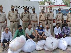 यूपी: बागपत में कफन के सात चोर गिरफ्तार, मुर्दों के कपड़े चुराकर स्टीकर लगाते थे... फिर बाजार में बेचते थे