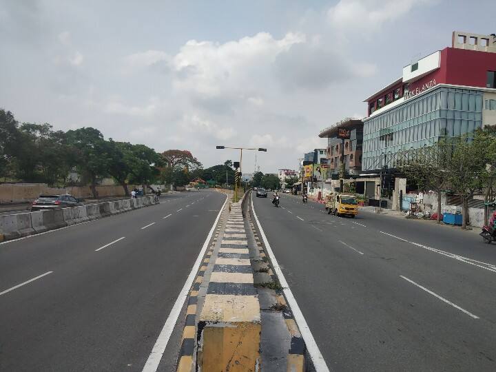 கோவையில் தினமும் வாகன நெரிசல் ஏற்படும் பகுதி தற்போது வாகனங்கள் இன்றி காணப்படுகிறது
