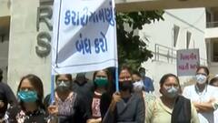 કોરોના સંકટ વચ્ચે GMERS મેડિકલ કોલેજના ડોક્ટર પ્રાધ્યપકો વિરોધ દેખાવ,કેવી ઉચ્ચારી ચીમકી?,જુઓ વીડિયો